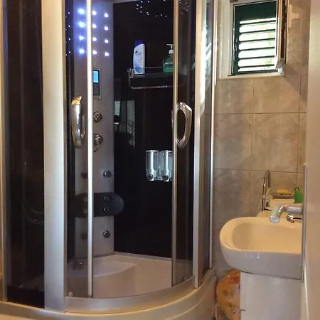 Kameni Val Apartman *