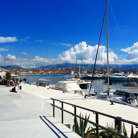 Kameni Val Split