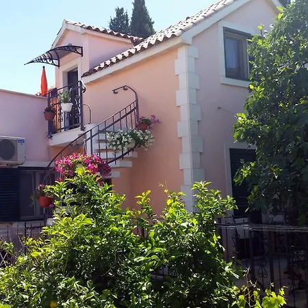 Kameni Val Split