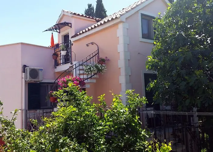 Kameni Val Split