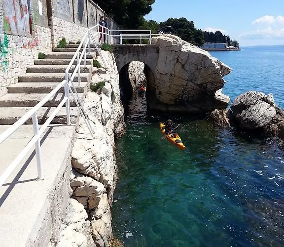 Kameni Val